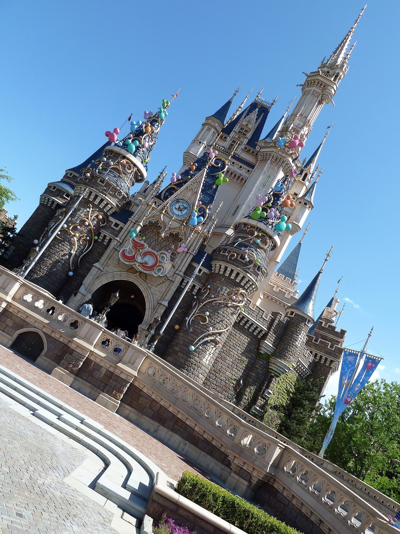 Tokyo Disneyland & DisneySea
